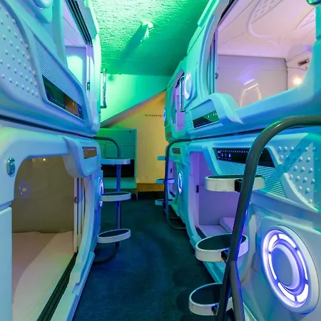 Oyo Hotel Will Capsule,Expo Guadalajara-3