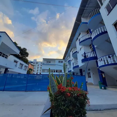 Hoteles Lancers, Melgar-2