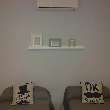 Hotel Smile & Co Hostal Boutique-3