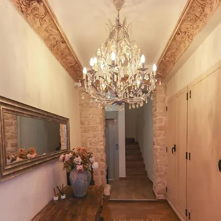 Dorinda Rooms-2