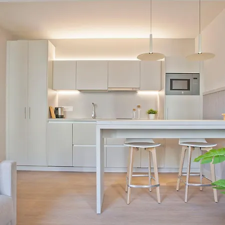Fisa Rentals Ramblas Apartments-2