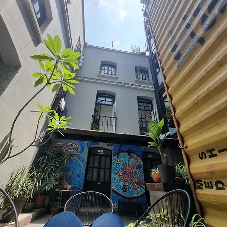 Metro Hostal Boutique-3