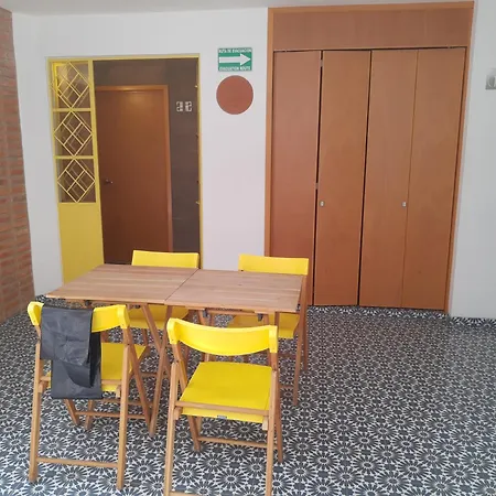 Estudio #5 Casa Fatima, 8 min del centro 1 persona-3
