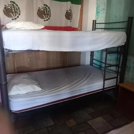 Hostal Bravo Vallarta-3