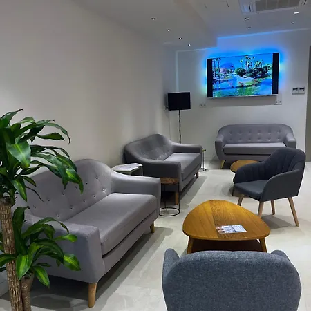 Hotel BESTPRICE Valencia-2