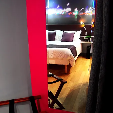 Hotel Lumieres Montmartre Paris-3