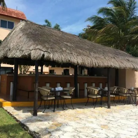 Royal Lagoon Room-2
