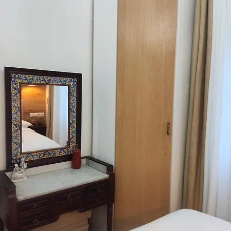 Private Rooms-2