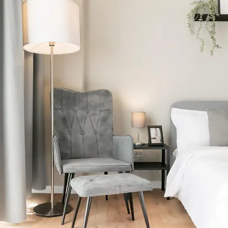 Coliving Gran Via Carlos III-3