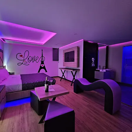 Hotel City Lights-2