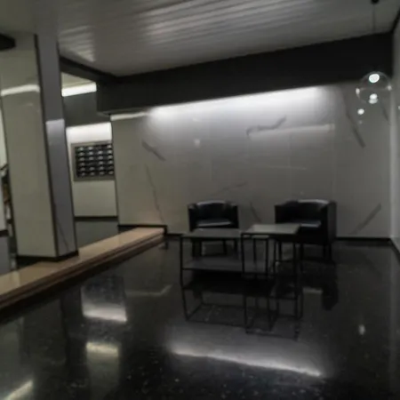 Holidaysbcn Rooms-2