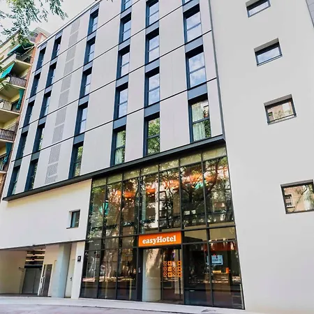 easyHotel Barcelona La Sagrera-3
