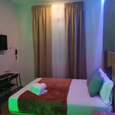 Paradise Suites Madrid-3