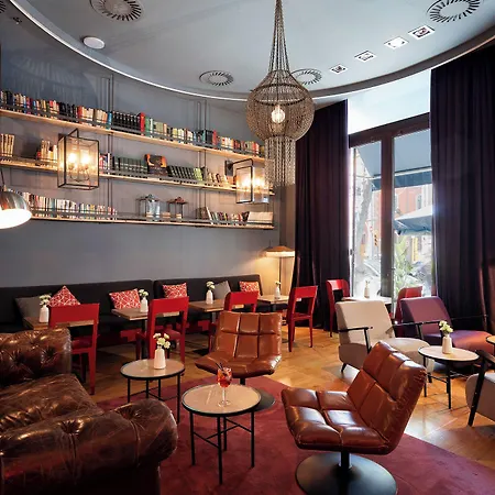 Chic&Basic Born Boutique Hotel-3