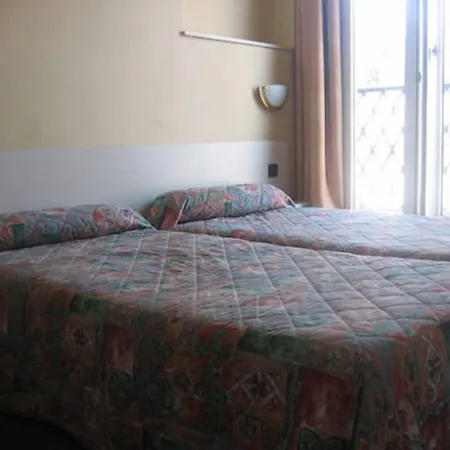 Hotel Ferney République-2