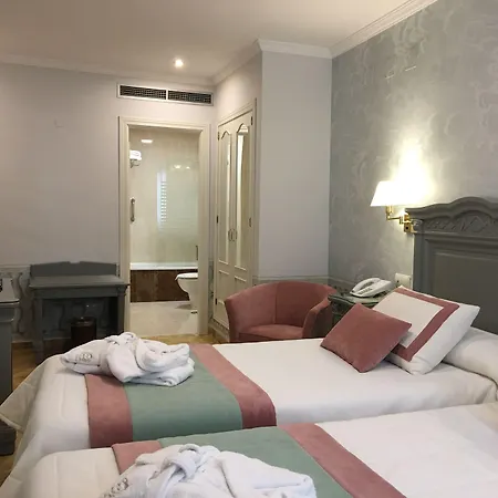 Adriano Boutique Sevilla-2