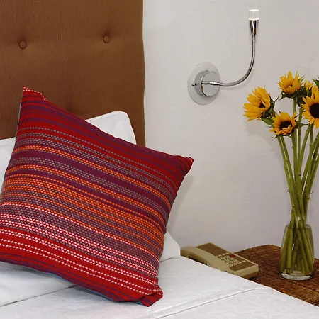 Los Milagros Hotel-3