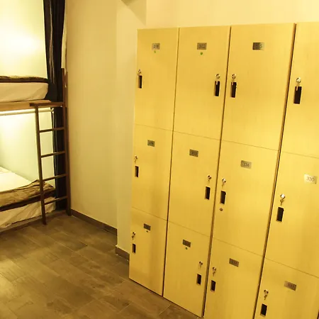Capsule Hostel-2
