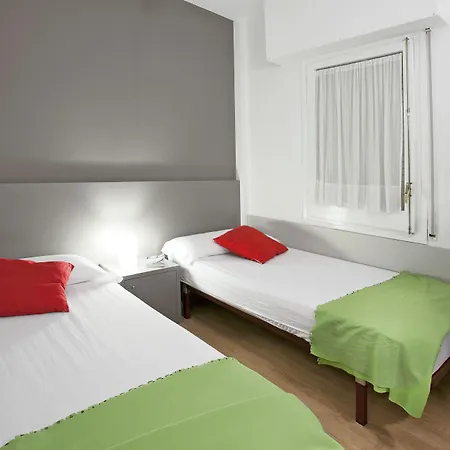 Sant Jordi Hostels Sagrada Familia-3