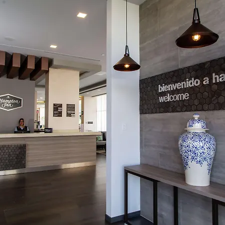 Hampton Inn & Suites By Hilton Puebla-3