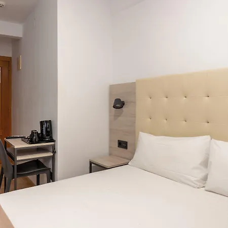 Hotel Queens - Adults Only-2