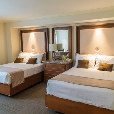 Rose Hotel-3