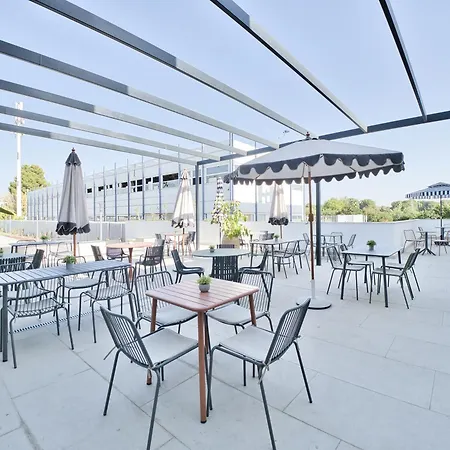 Vibe Stay Sevilla Residencia de Estudiantes - Adults Only-2