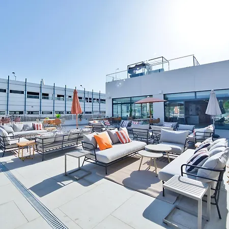 Vibe Stay Sevilla Residencia de Estudiantes - Adults Only-3