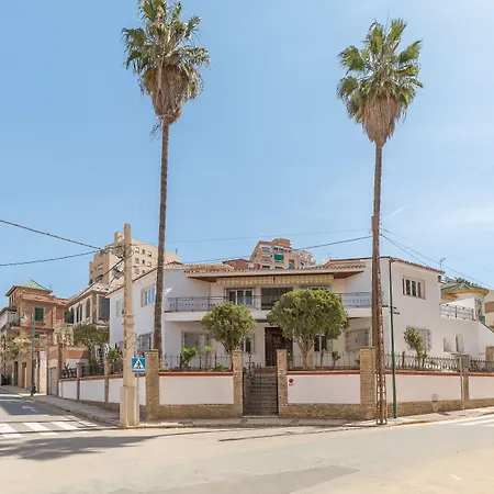 Ayz Silvela - Auto Check-In Property-3
