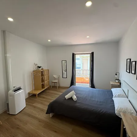 Suites Larios Rooms-2