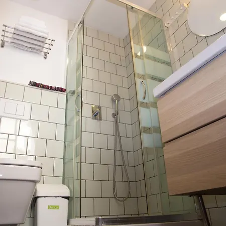 The Nomad Hostel&Pension-2
