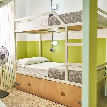 Loft Hostal Group-3