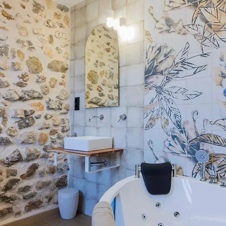 Portal Fosc Suites-3