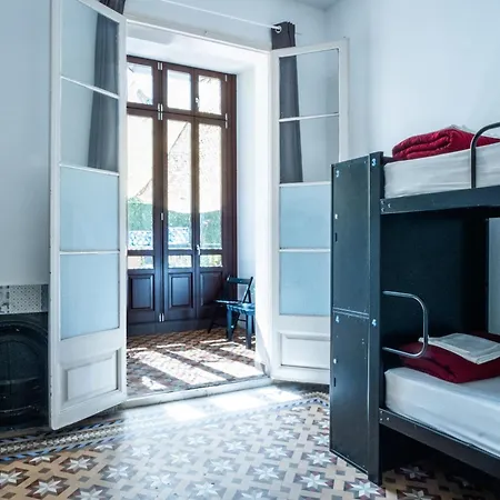 360 Hostel Borne-2