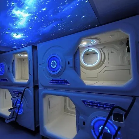 Just Hostel Capsules Alicante - Free Towels & Luggage Storage - Near Railway-3
