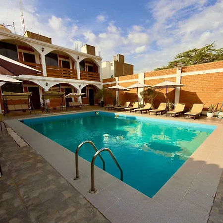 Huacachina Desert House-3