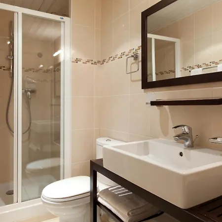 Hotel Cosmotel Marais Republique Paris-2