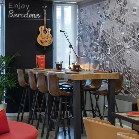 Ibis Barcelona Meridiana-3