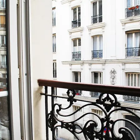 Hotel Avenir Jonquiere-2