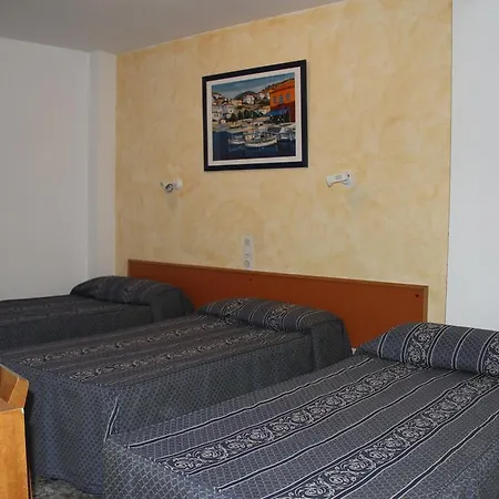 Hostal Mengual-3