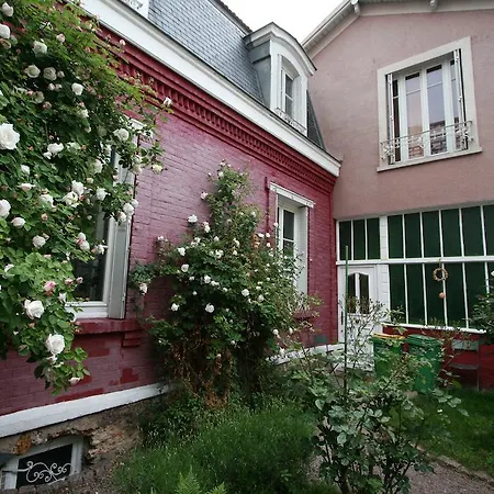 La Maison Rouge-2