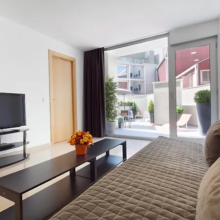 Charmsuites Paralel-2