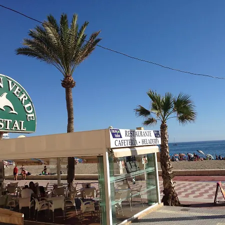 Hostal Delfin Verde-3