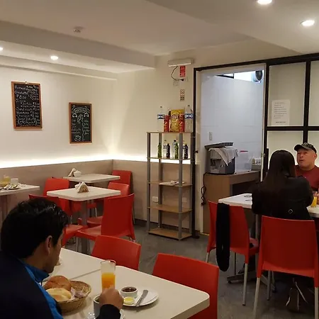Hotel Paris Lima-2