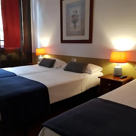 Hostal Lk Barcelona-3