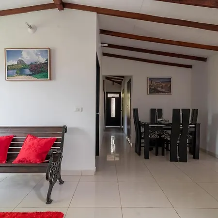 Campo Valdes Park Hostel-3