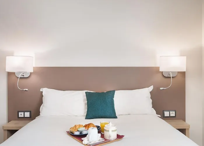 Hotel Courcelles Médéric París