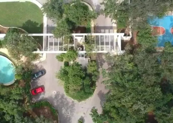 Villa Residencial Con Seguridad Y Areas Recreativas. Cancún