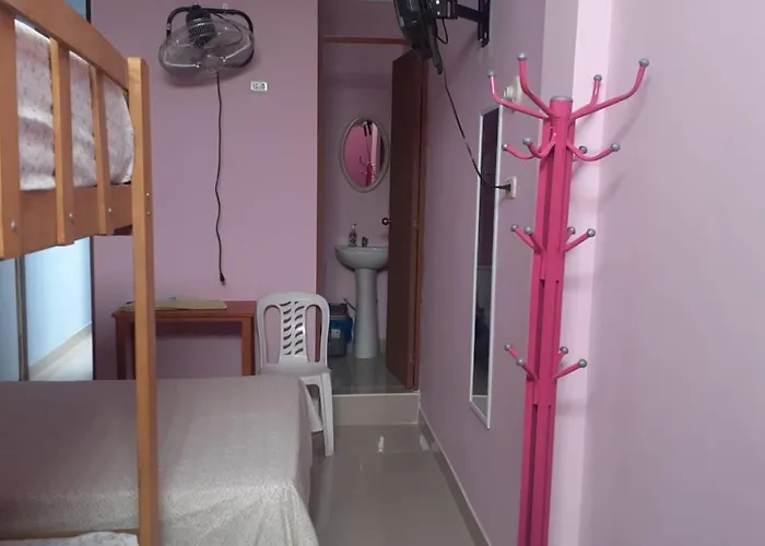 Hospedaje Las Palmeras Piura