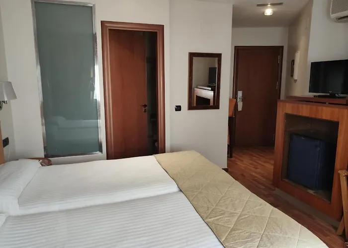 Hoteles BaratosCarlos V